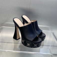 Gucci High Heels